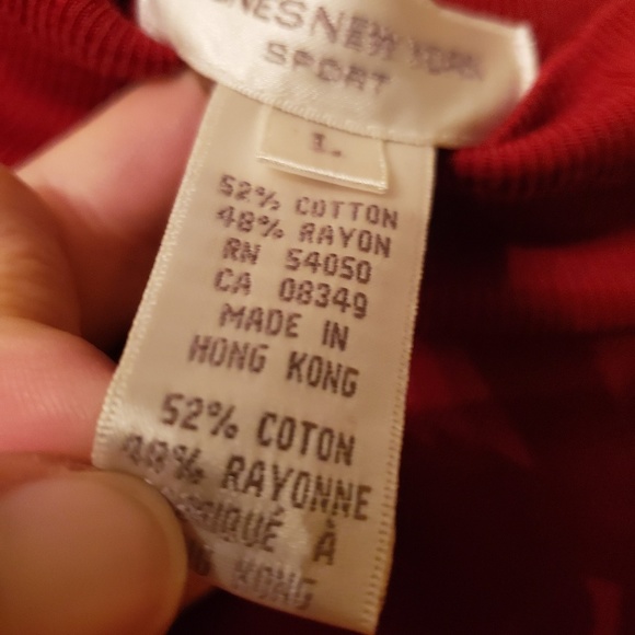 *SOLD*Jones New York Sport Red MockTurtleNeck - Picture 2 of 6